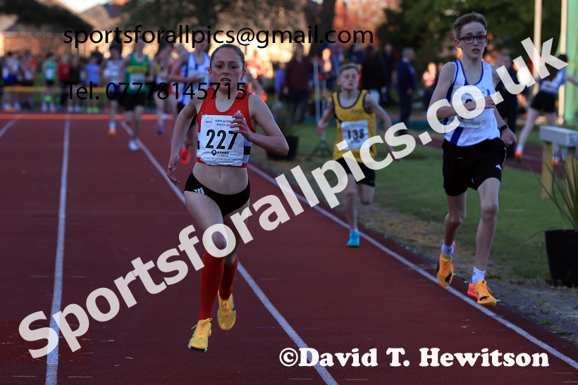 The 1500 metres, 2026 NEGP 1, Monkton Stadium. Photo: David T. Hewitson/Sports for All Pics